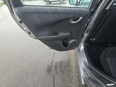 Used 2010 Honda Fit Sport image 21