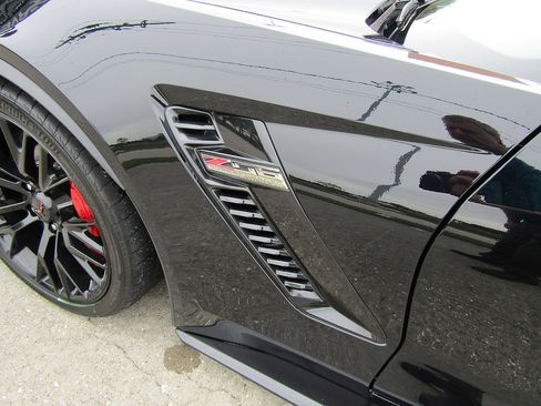 Used 2016 Chevrolet Corvette Z06 w/ 3LZ Preferred Equipment Group RWD image 26