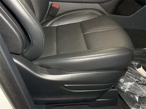 New 2025 Lincoln Aviator Premiere image 8