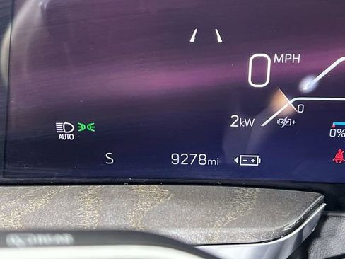 Certified 2026 Cadillac Escalade IQ Luxury 2 AWD/4WD image 12