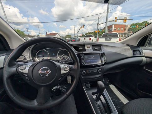 Used 2019 Nissan Sentra S FWD image 22