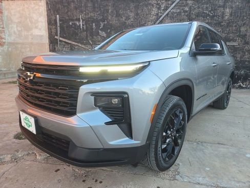 New 2026 Chevrolet Traverse LT w/ Midnight/Sport Edition FWD image 1