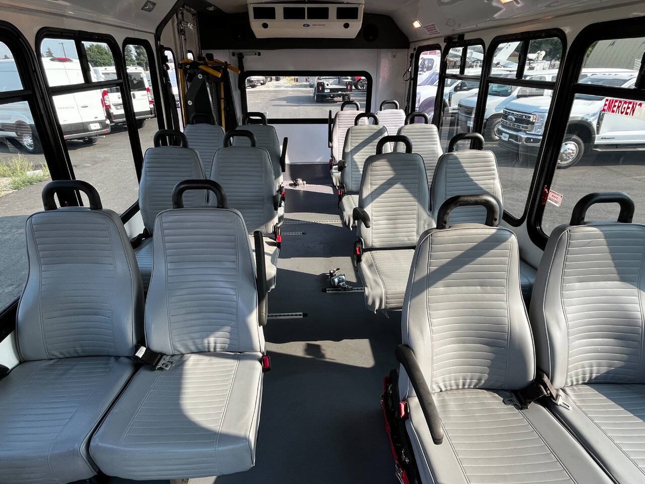 Used 2016 Ford E-450 and Econoline 450 Super Duty w/ Shuttle Bus Prep Package RWD image 17