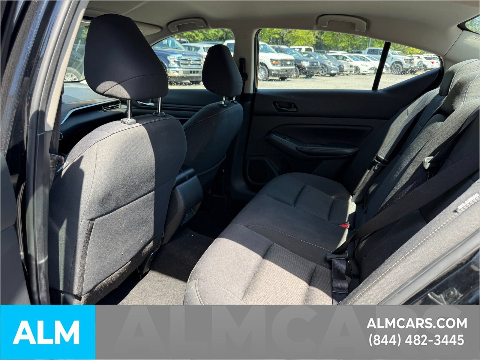Used 2024 Nissan Altima 2.5 SV FWD image 11