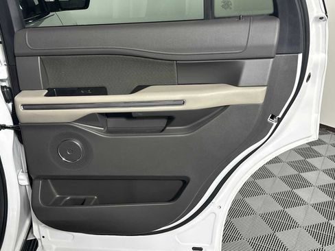 Certified 2020 Ford Expedition XLT RWD image 17