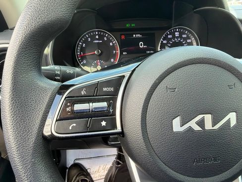 Certified 2024 Kia Forte LXS FWD image 17