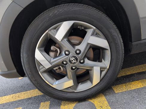 Certified 2023 Hyundai Venue SEL w/ Cargo Package image 30