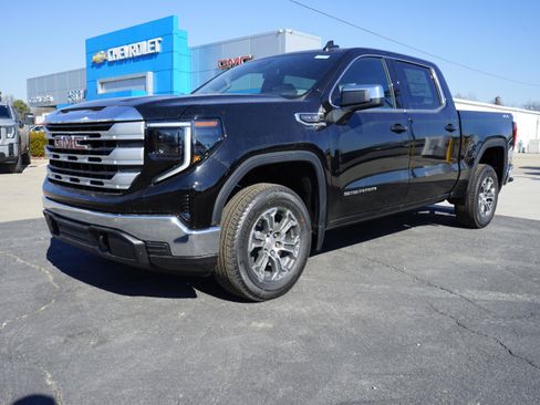New 2026 GMC Sierra 1500 SLE AWD/4WD image 1