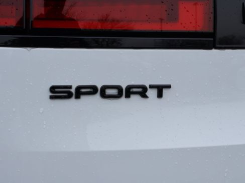 New 2025 Land Rover Range Rover Sport Dynamic SE image 8