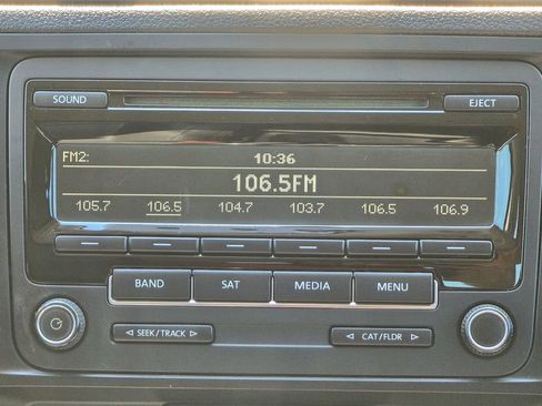 Used 2015 Volkswagen Jetta SE FWD image 19