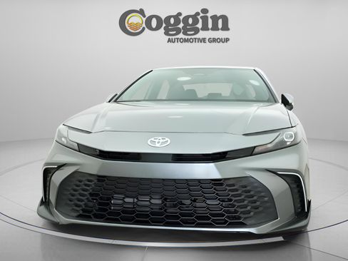 New 2026 Toyota Camry SE FWD image 29