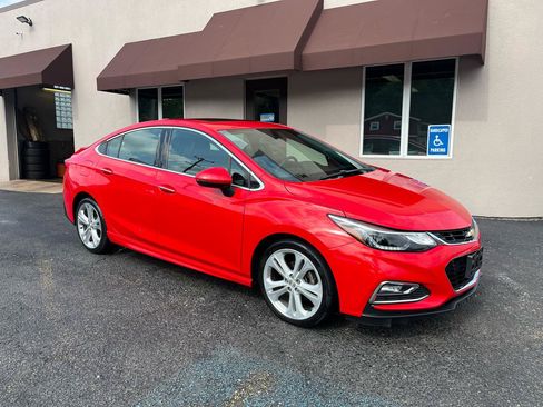 Used 2016 Chevrolet Cruze Premier FWD image 3