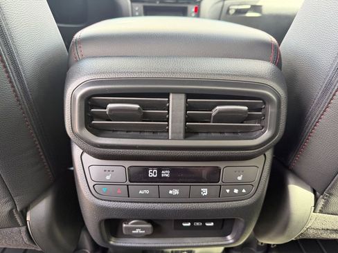 New 2026 Honda Ridgeline Black Edition image 9