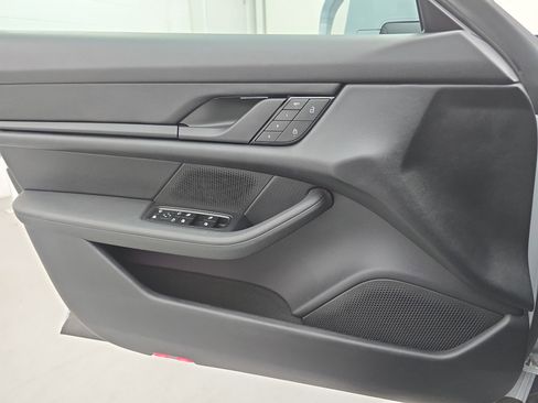 Used 2023 Porsche Taycan w/ Premium Package image 26