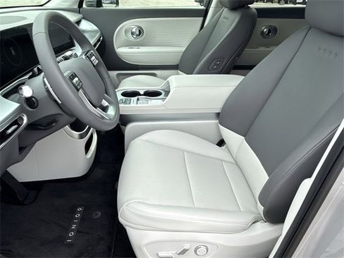 New 2026 Hyundai Ioniq 9 SEL image 11