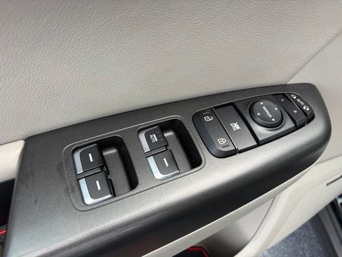 Used 2017 Kia Sportage EX w/ EX Technology Package FWD image 27