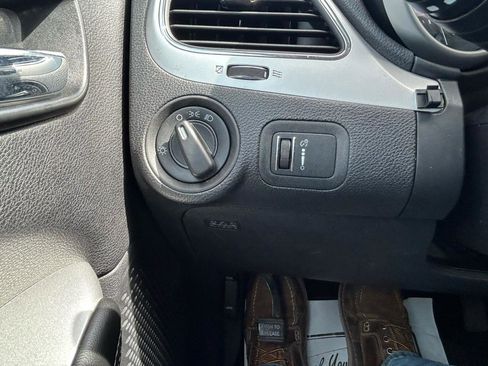Used 2015 Dodge Journey FWD image 27