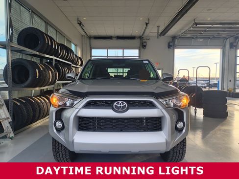 Used 2016 Toyota 4Runner SR5 image 28