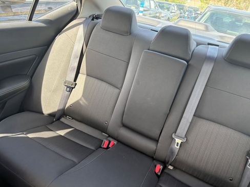 Used 2025 Nissan Altima 2.5 SV FWD image 40