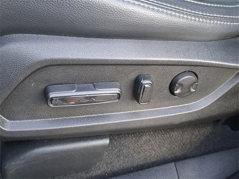 Certified 2024 Honda Pilot Touring image 20