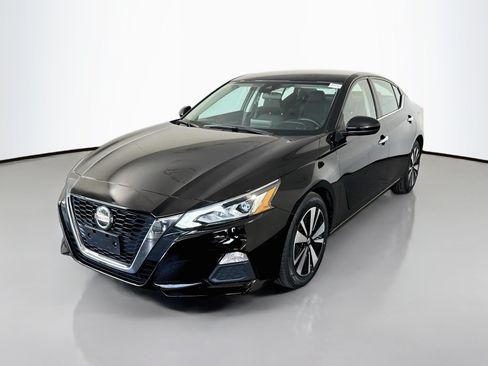 Used 2022 Nissan Altima 2.5 SV FWD image 4