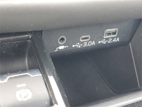 Certified 2025 Subaru Outback Onyx Edition image 29