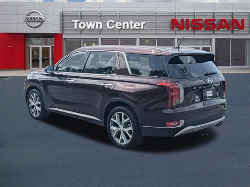 Used 2020 Hyundai Palisade SEL w/ Premium Package FWD image 5