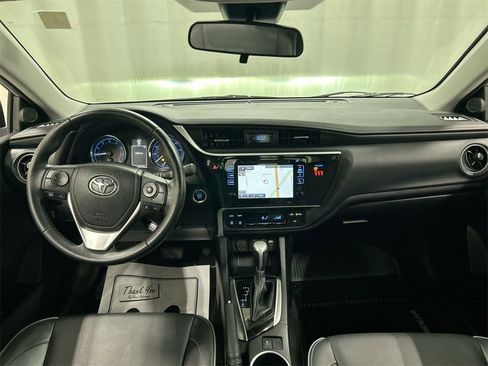 Used 2018 Toyota Corolla L image 19