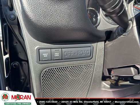 Used 2015 Jeep Wrangler Unlimited Rubicon w/ Connectivity Group image 15