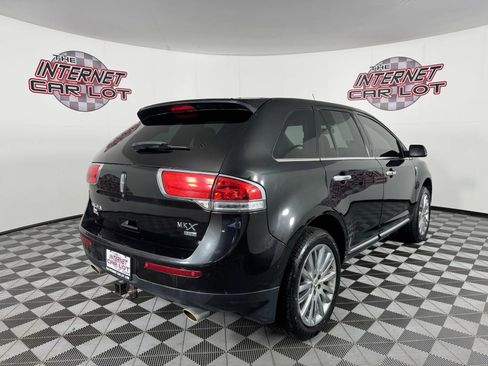 Used 2015 Lincoln MKX AWD w/ Equipment Group 102A image 7
