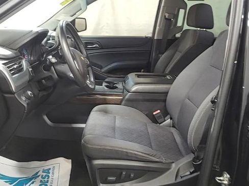 Used 2018 Chevrolet Suburban LS RWD image 7