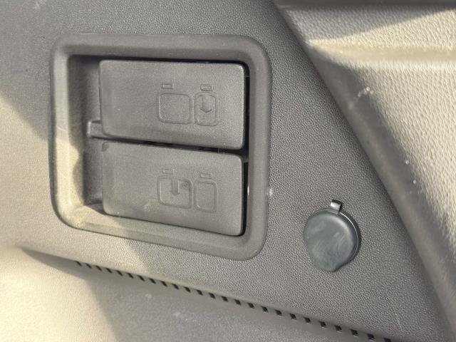 Used 2024 GMC Terrain AT4 w/ Tech Package AWD/4WD image 9