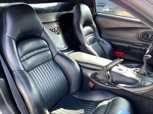 Used 1999 Chevrolet Corvette w/ Memory Pkg image 8