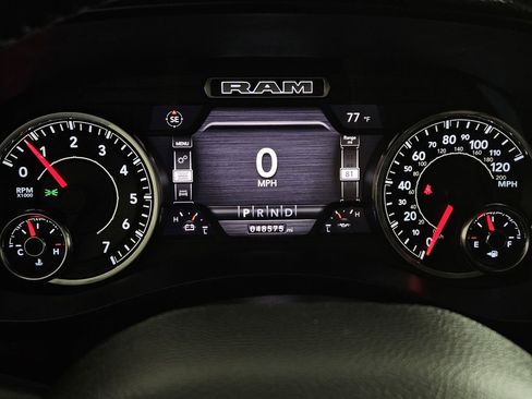 Used 2022 RAM 2500 Laramie w/ Body Color Bumper Group AWD/4WD image 13