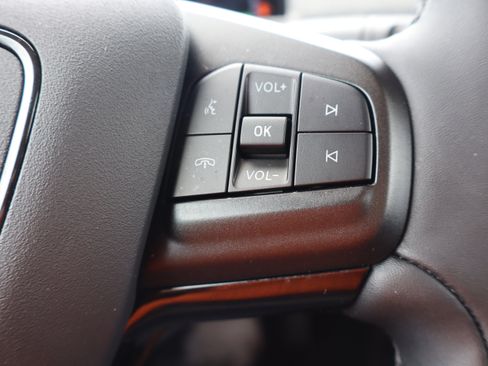 Used 2025 Ford Mustang Mach-E Premium RWD image 17