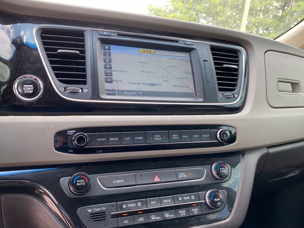 Used 2018 Kia Sedona SX Limited FWD image 21