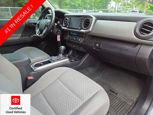 Used 2022 Toyota Tacoma SR5 RWD image 13