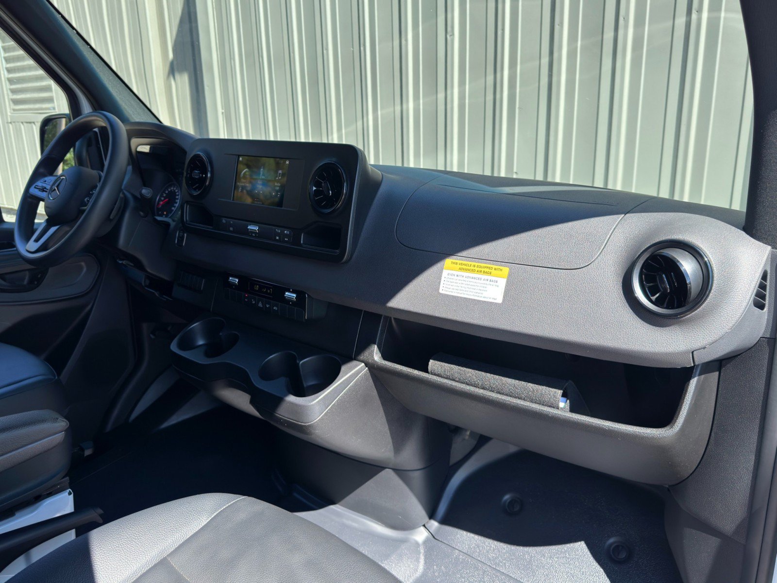 Used 2023 Mercedes-Benz Sprinter 2500 image 12