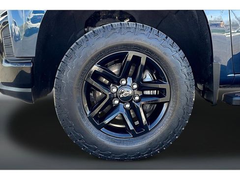 Used 2020 Chevrolet Silverado 1500 LT Trail Boss AWD/4WD image 30