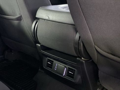 Used 2023 Chevrolet Silverado 1500 LT AWD/4WD image 27