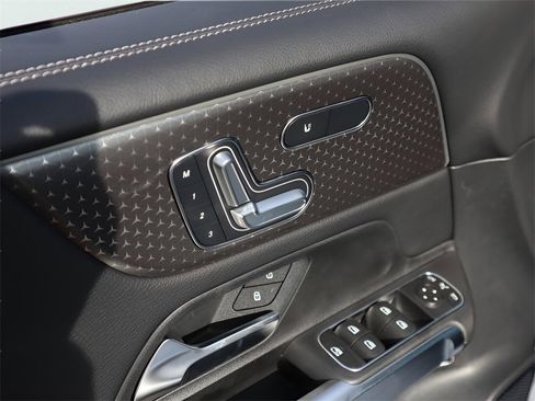 New 2026 Mercedes-Benz GLB 250 4MATIC image 28