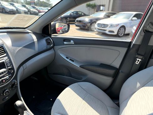 Used 2016 Hyundai Accent SE image 11