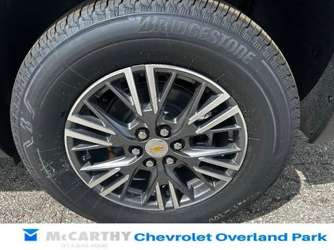 New 2026 Chevrolet Traverse LT w/ Driver Confidence Package FWD image 25