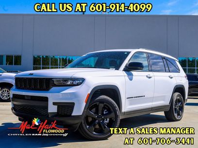 Used 2025 Jeep Grand Cherokee L Altitude
