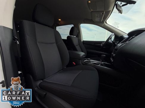 Used 2020 Nissan Pathfinder S AWD/4WD image 25