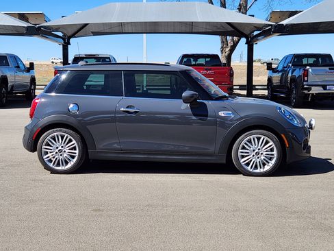 Used 2021 MINI Cooper S w/ 6.5" Touchscreen Package image 2