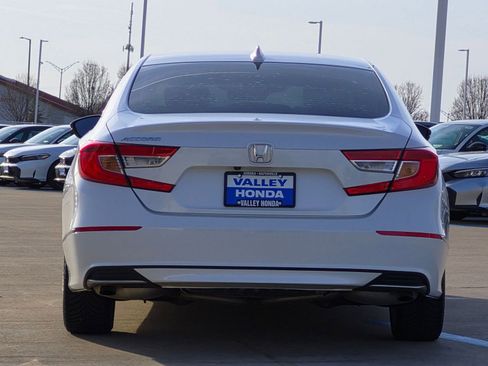 Certified 2018 Honda Accord EX-L image 8