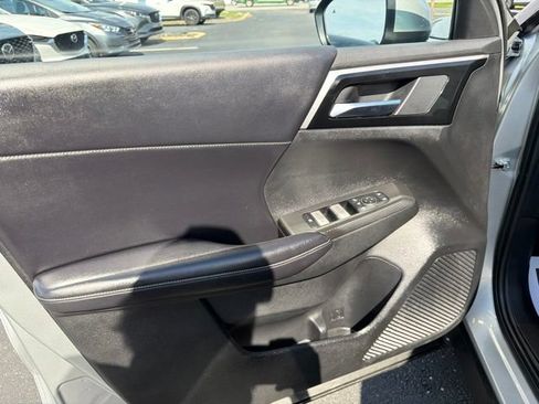 Used 2024 Mitsubishi Outlander SE AWD/4WD image 21