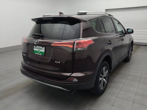 Used 2018 Toyota RAV4 XLE FWD image 9
