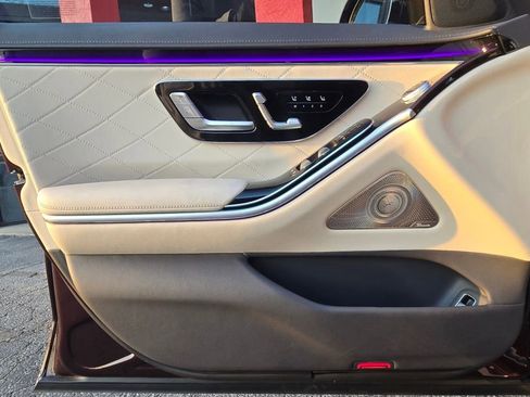 Used 2021 Mercedes-Benz S 580 S 580 image 17